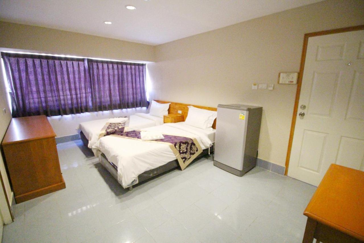 Lee Place Phatthanakan Condo Bangkok Bagian luar foto