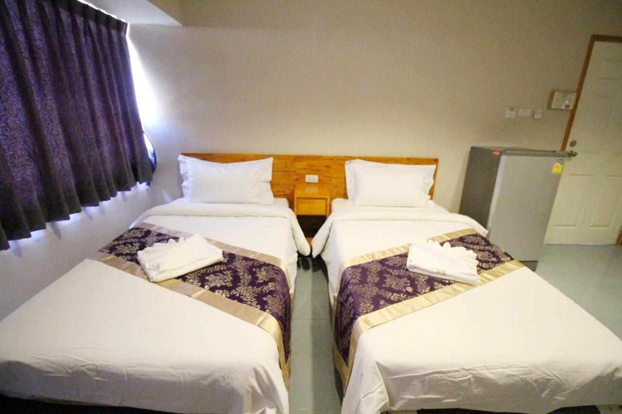 Lee Place Phatthanakan Condo Bangkok Bagian luar foto