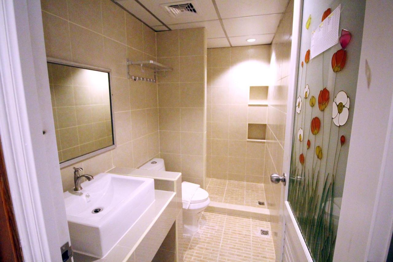 Lee Place Phatthanakan Condo Bangkok Bagian luar foto