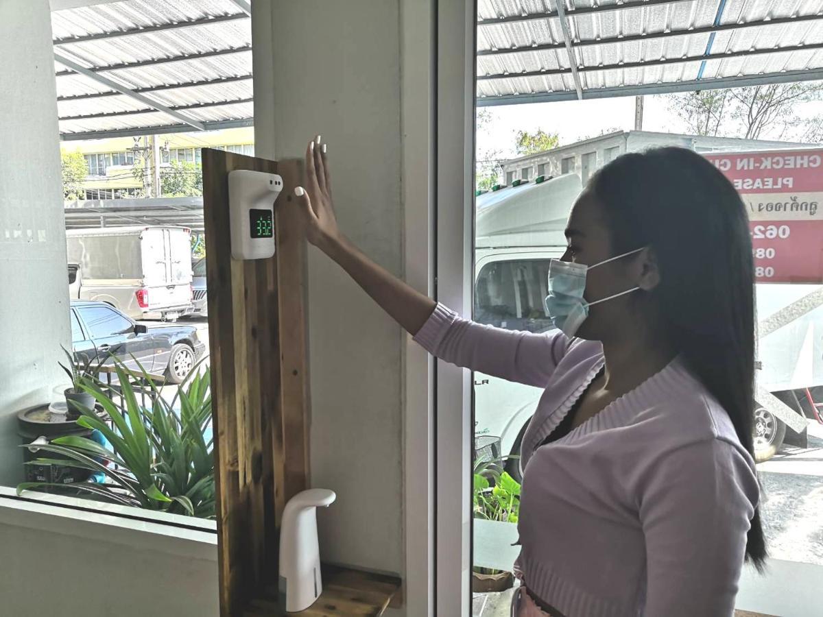 Lee Place Phatthanakan Condo Bangkok Bagian luar foto